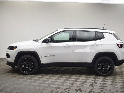 New 2026 Jeep Compass Latitude image 13