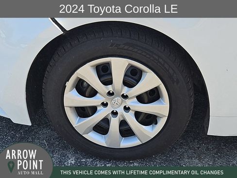 Used 2024 Toyota Corolla LE FWD image 16