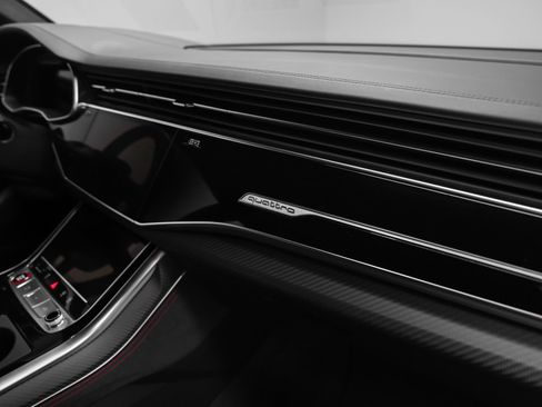 Used 2025 Audi RS Q8 performance image 35