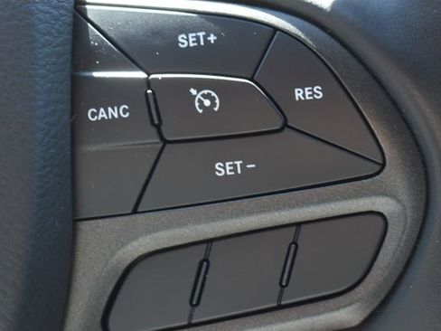 Used 2019 Jeep Cherokee Trailhawk w/ Cold Weather Group image 24