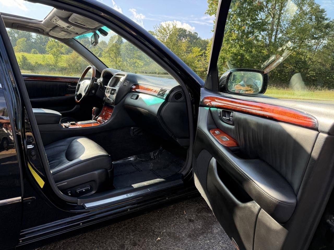 Used 2005 Lexus LS 430 RWD image 37