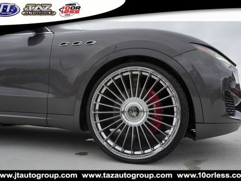 Used 2017 Maserati Levante S AWD/4WD image 11