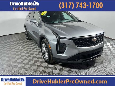 Used 2025 Cadillac XT4 Premium Luxury image 1