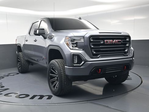 Used 2021 GMC Sierra 1500 AT4 image 3