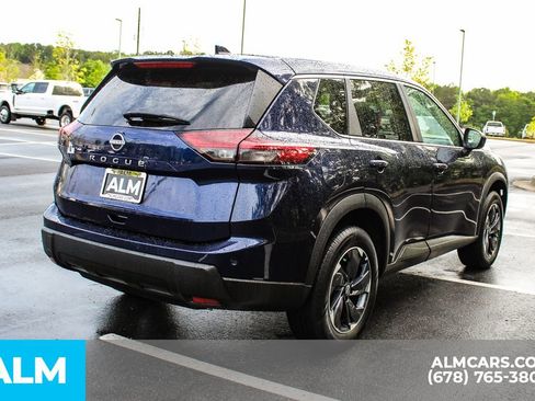 Used 2025 Nissan Rogue SV FWD image 6