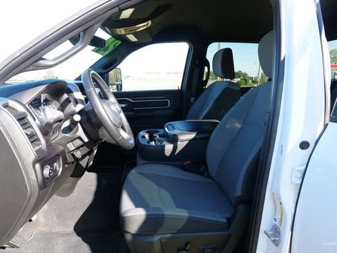 Used 2024 RAM 2500 Big Horn AWD/4WD image 14