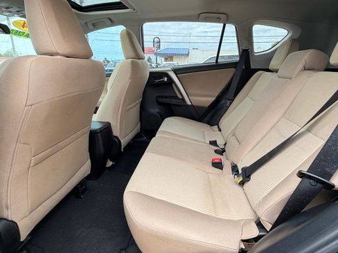 Used 2014 Toyota RAV4 XLE FWD image 25