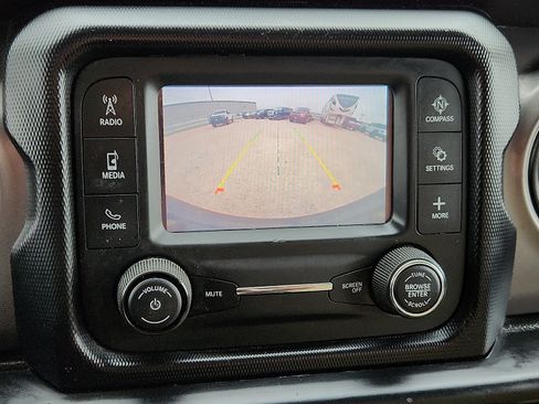 Used 2021 Jeep Wrangler Unlimited Sport AWD/4WD image 16