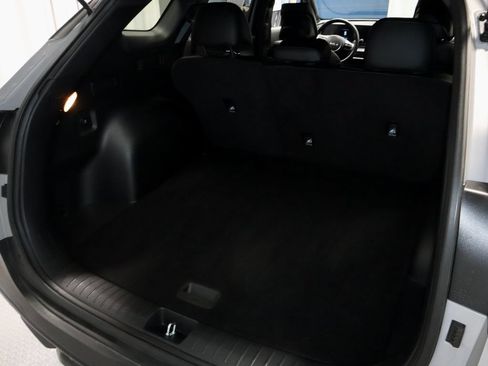 Used 2025 Kia Sportage X-Line AWD/4WD image 16