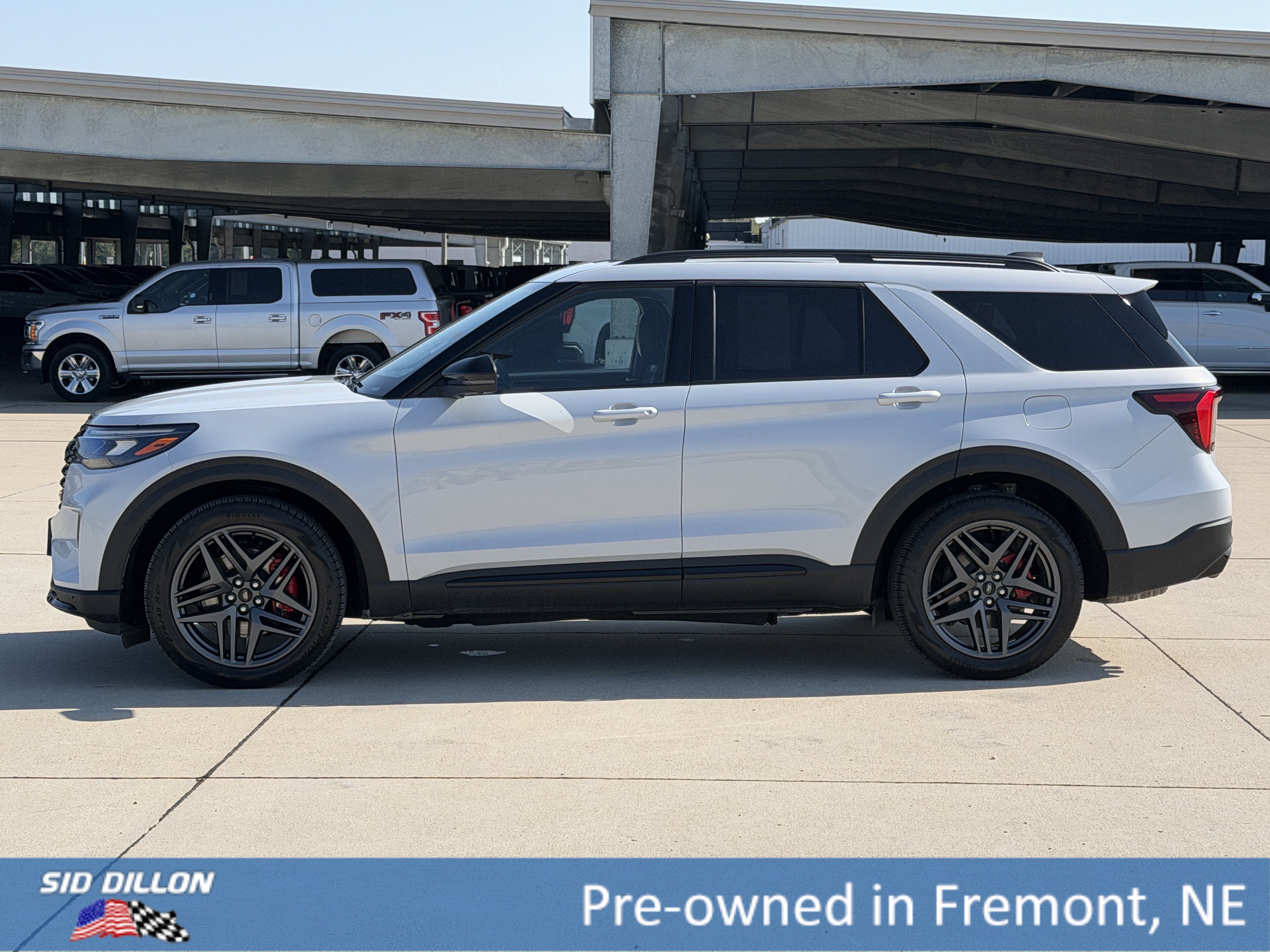 Used 2026 Ford Explorer ST w/ Sun And Sound Package AWD/4WD image 9