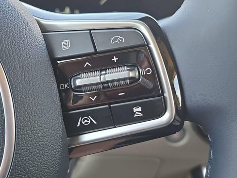 New 2026 Kia Carnival SX image 32