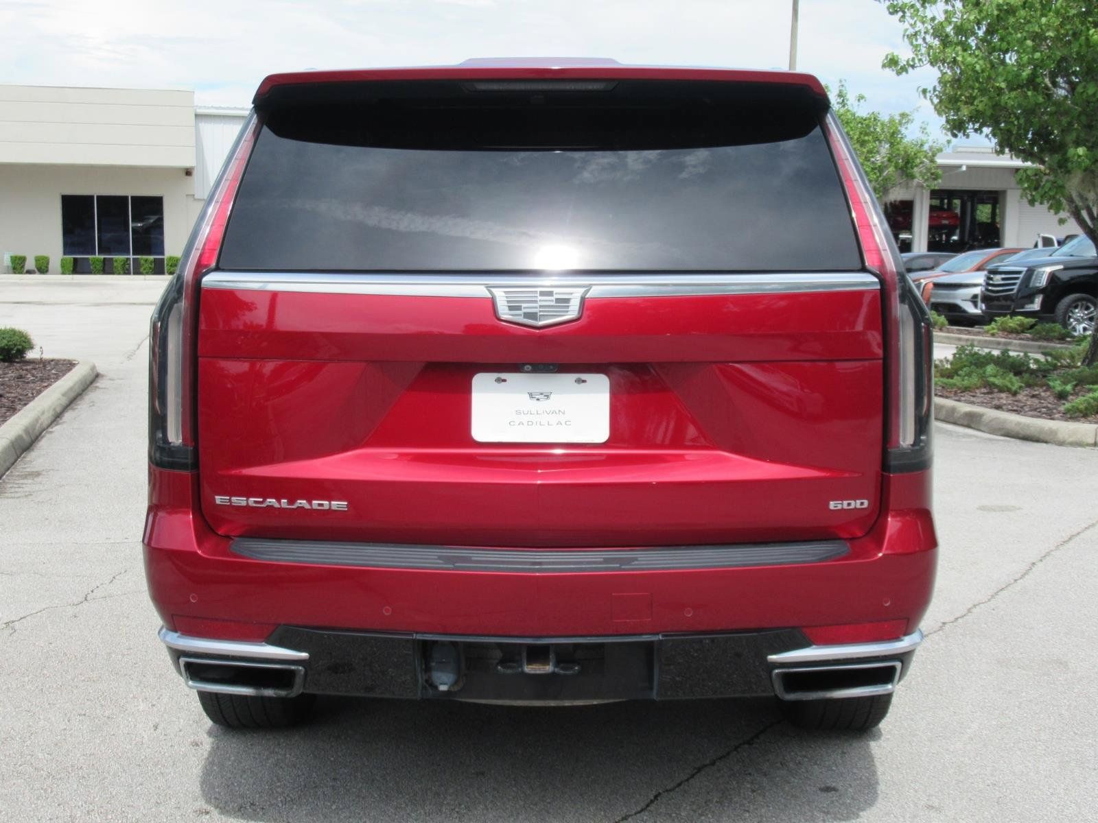 Used 2023 Cadillac Escalade Premium Luxury w/ LPO, Radiant Package AWD/4WD image 5