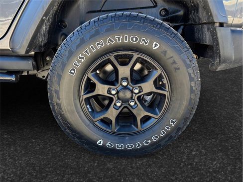 Used 2022 Jeep Wrangler Unlimited Willys image 14