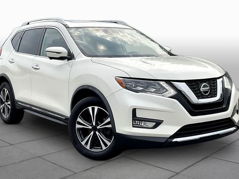 Used 2018 Nissan Rogue SL w/ Premium Package AWD/4WD image 3