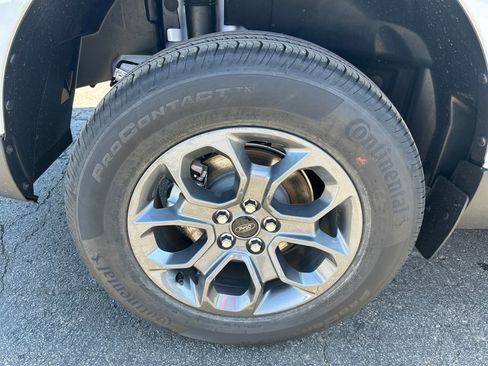 New 2025 Ford Maverick XLT image 10