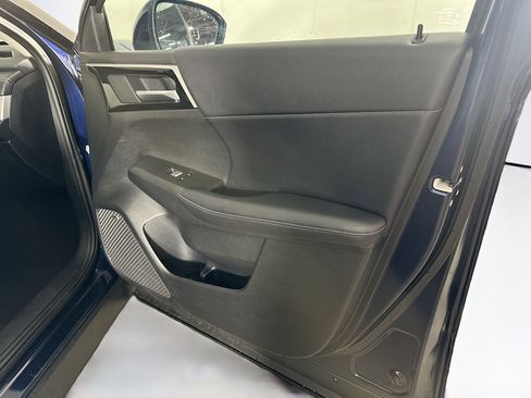 Used 2025 Mitsubishi Outlander SE AWD/4WD image 32