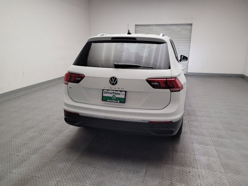 Used 2024 Volkswagen Tiguan SE FWD image 7