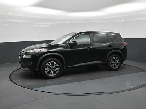 Used 2023 Nissan Rogue SV w/ SV Premium Package AWD/4WD image 4