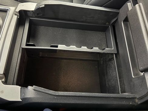 Used 2022 Ford F250 Lariat image 53