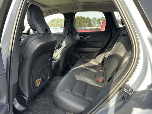 Used 2023 Volvo XC60 B5 Plus w/ Climate Package image 6