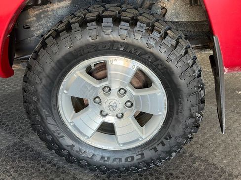 Used 2014 Toyota Tacoma 4x4 Double Cab w/ TRD Sport Package image 11