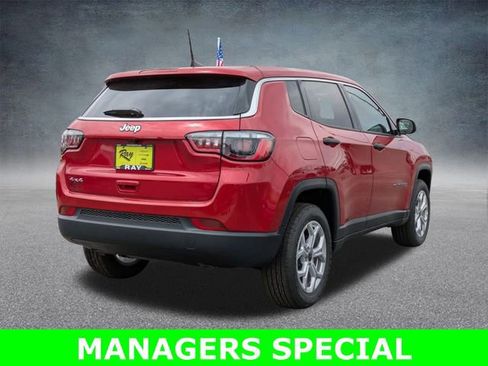 New 2025 Jeep Compass Sport image 4