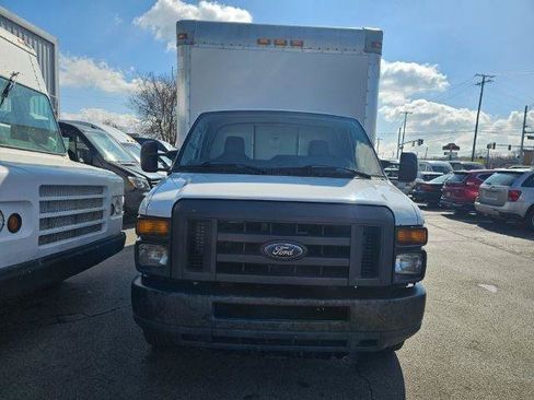 Used 2016 Ford E-350 and Econoline 350 Super Duty w/ Power Windows & Locks Group RWD image 3
