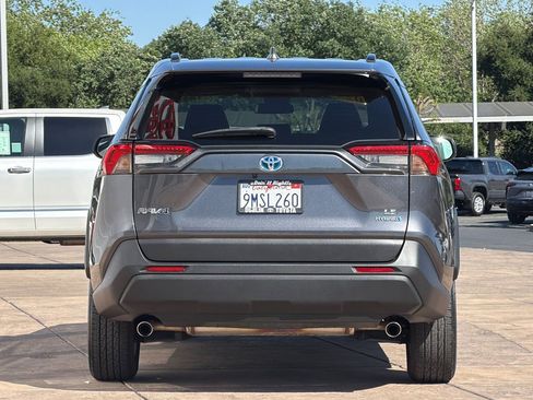 Used 2024 Toyota RAV4 LE image 5