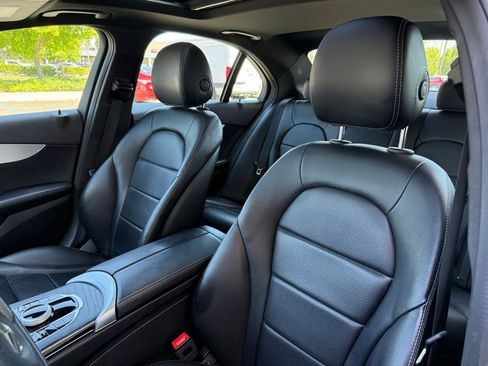 Used 2018 Mercedes-Benz C 300 Sedan image 13