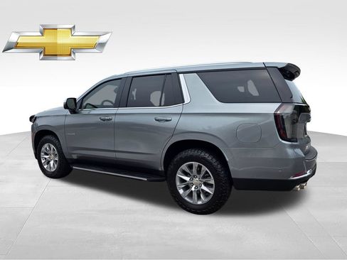 Used 2025 Chevrolet Tahoe Premier RWD image 5