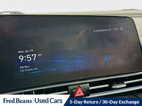 Used 2024 Hyundai Elantra SEL image 17