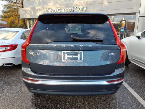 Used 2024 Volvo XC90 B5 Plus AWD/4WD image 8