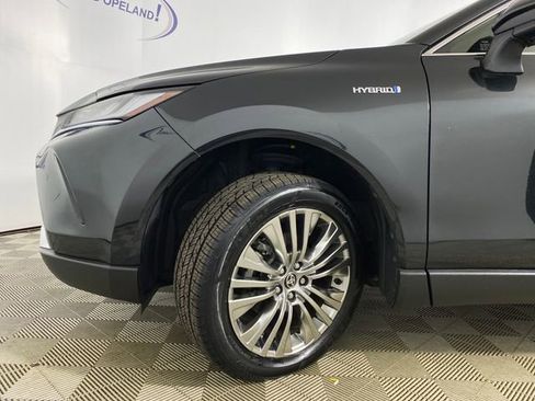 Used 2021 Toyota Venza XLE w/ Softex Package image 29