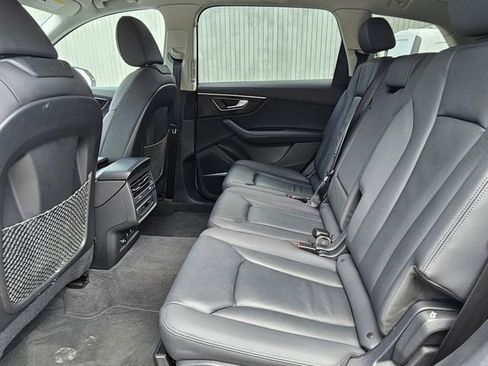 Used 2024 Audi Q7 3.0T Premium Plus image 18