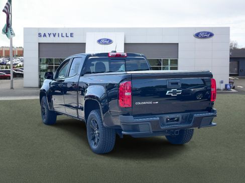 Used 2020 Chevrolet Colorado Z71 w/ Z71 Midnight Edition AWD/4WD image 4