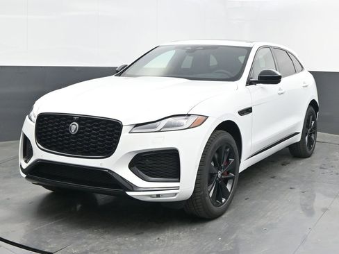 New 2026 Jaguar F-PACE R-Dynamic S image 1