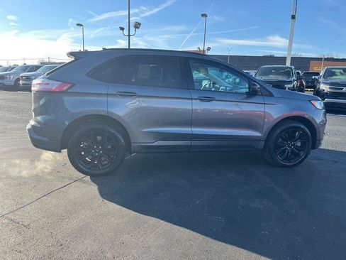 Used 2024 Ford Edge SE w/ Black Appearance Package AWD/4WD image 6