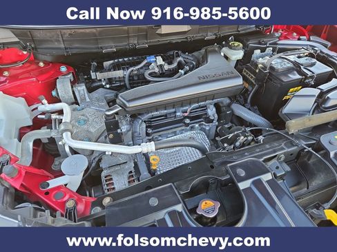 Used 2017 Nissan Rogue SV image 31