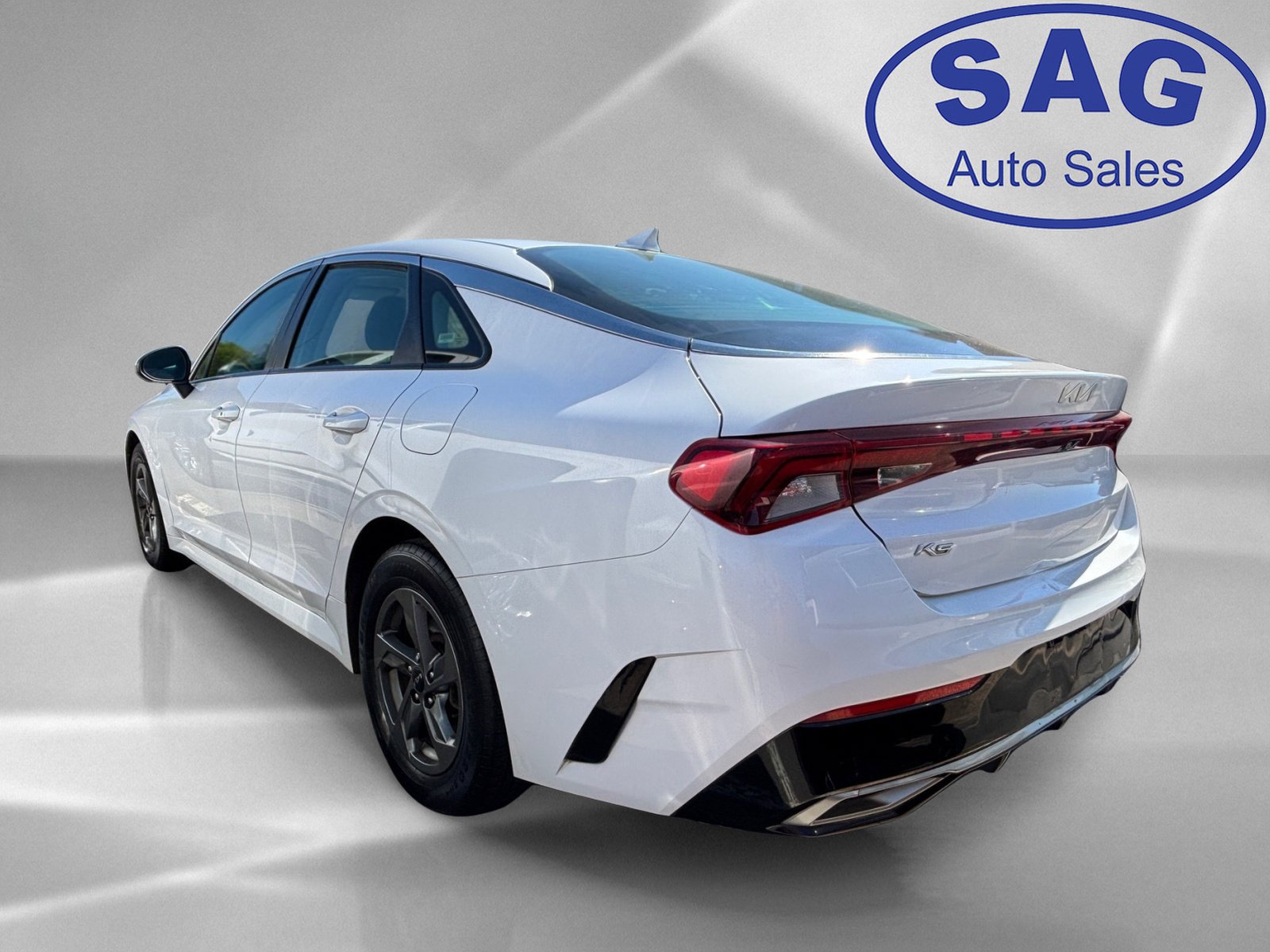 Used 2022 Kia K5 LXS FWD image 4