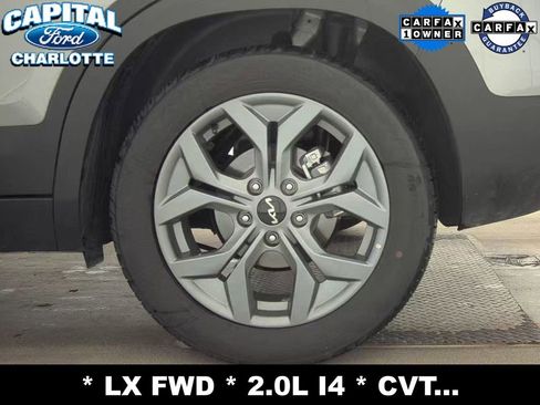 Used 2026 Kia Seltos LX FWD image 12