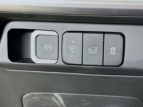 Used 2025 Hyundai Santa Fe SEL image 17