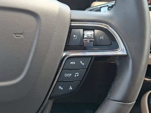 Used 2023 Lincoln Nautilus Reserve AWD/4WD image 21