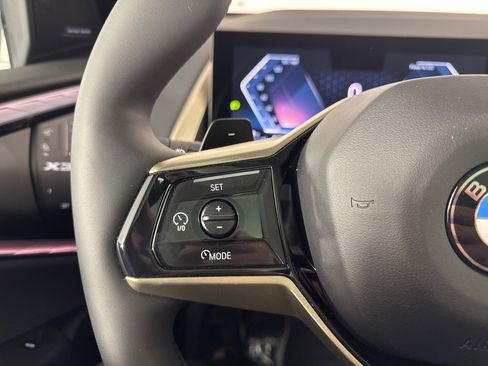 Used 2025 BMW X3 xDrive30i w/ Premium Package image 36