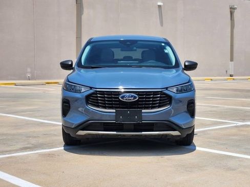 Used 2024 Ford Escape Active w/ Tech Pack #1 FWD image 2