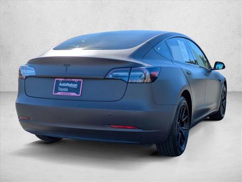 Used 2018 Tesla Model 3 Long Range image 5