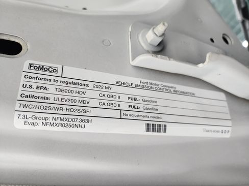 Used 2022 Ford F250 Lariat w/ Chrome Package image 18