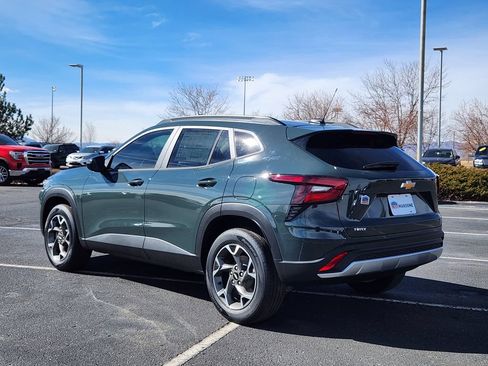 New 2026 Chevrolet Trax LT w/ Driver Confidence Package FWD image 2