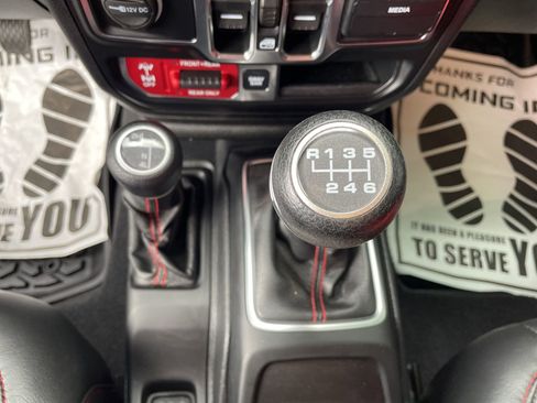 Used 2020 Jeep Wrangler Unlimited Rubicon AWD/4WD image 20