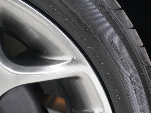 Used 2018 Chrysler 300 S w/ 300S Premium Group image 30