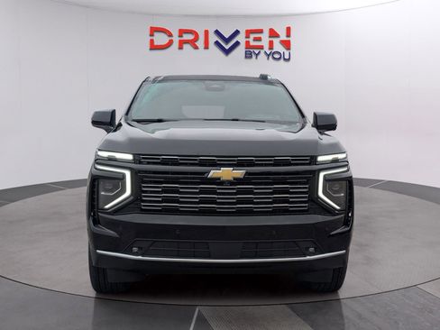 New 2026 Chevrolet Suburban High Country RWD image 8